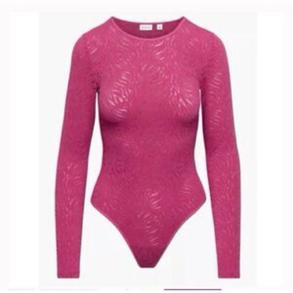 Aritzia Babaton Shapelace Bodysuit